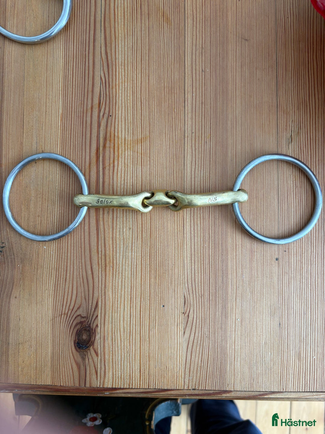 Bett hästutrustning till salu: Tränsbett NS Salox Gold 12,5 cm i Lund - Annons 1