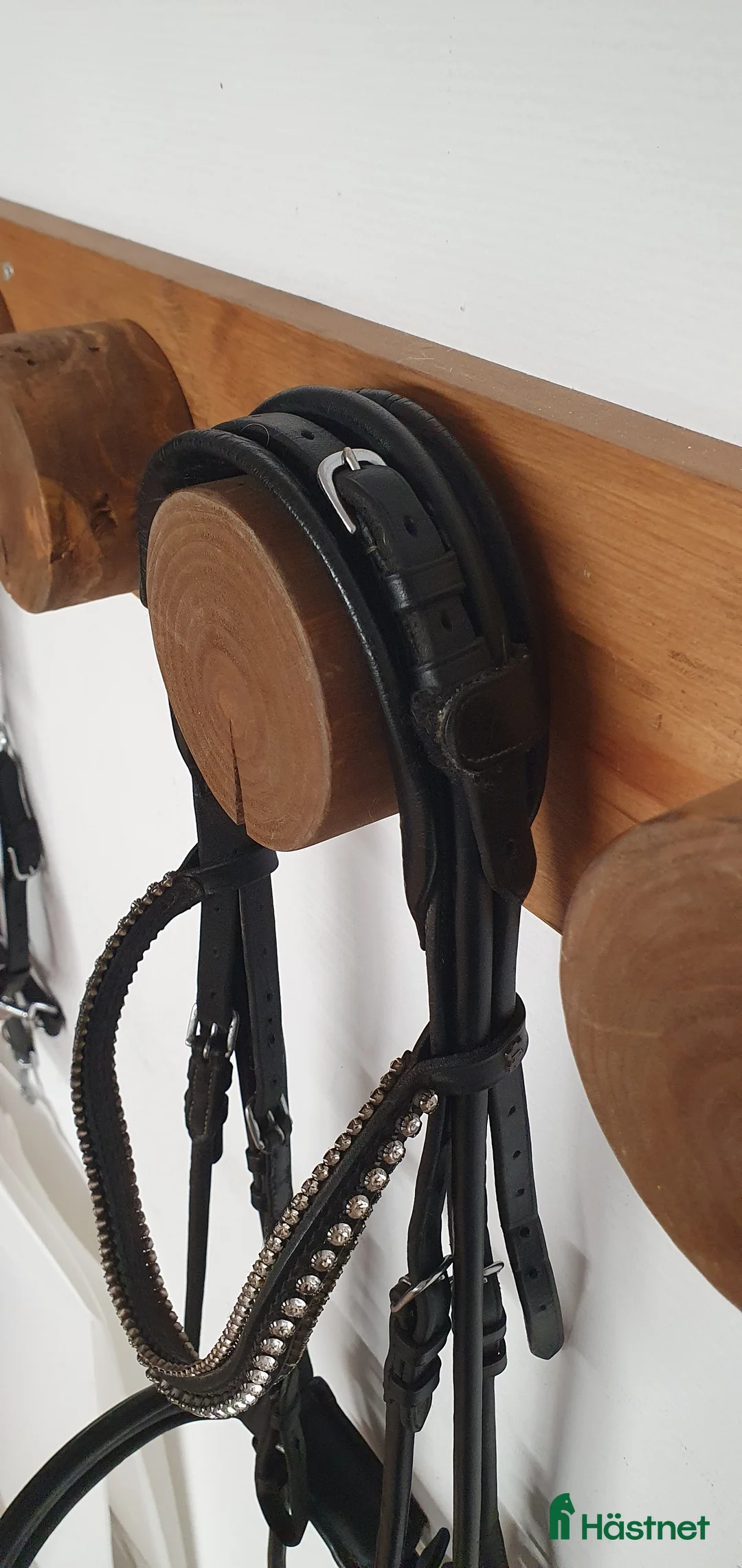 Träns hästutrustning till salu: Fint Döbert Classic rundsytt kandar/träns stl full i Hamneda - Annons 5