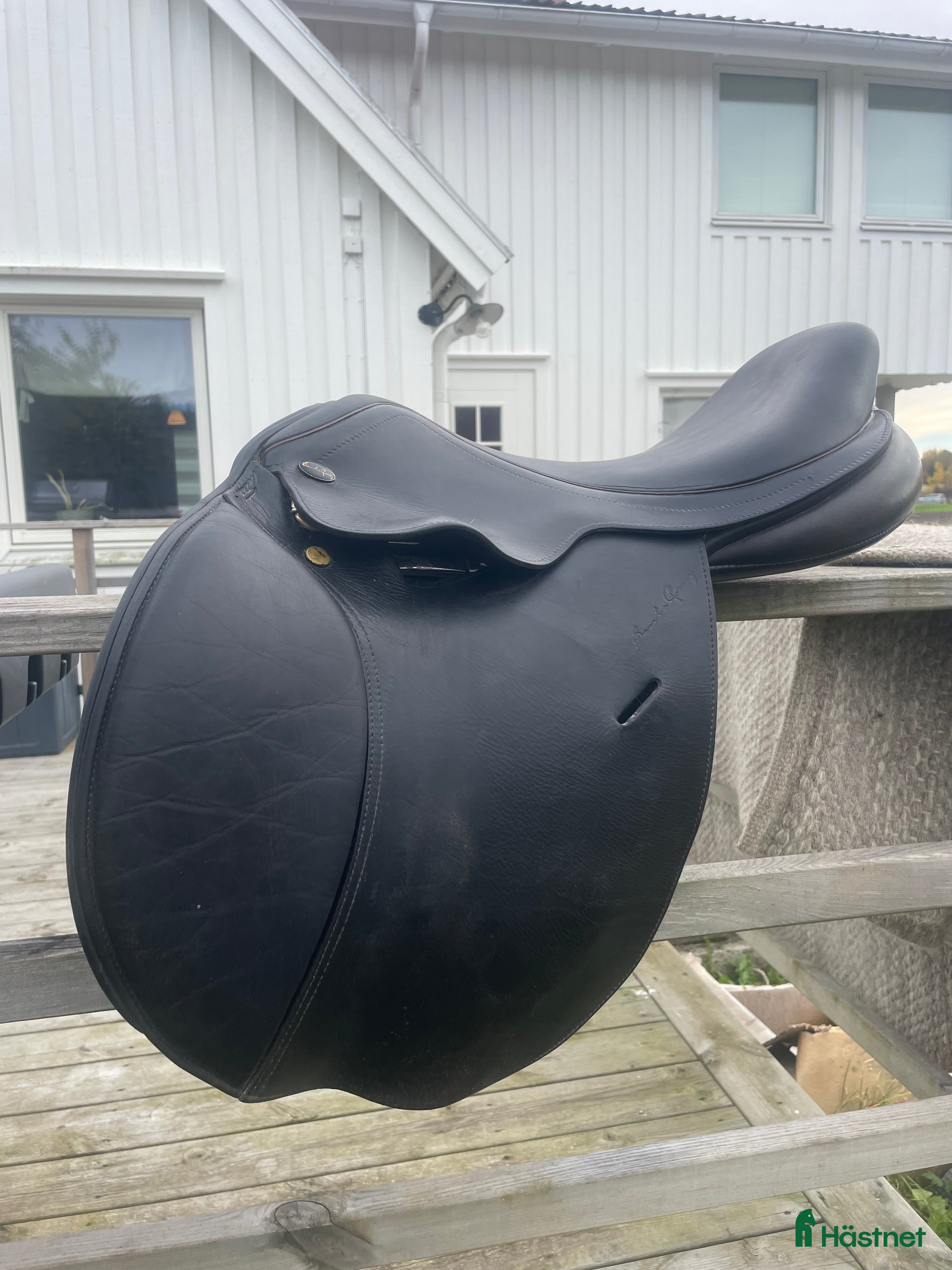 Sadlar hästutrustning Santa Cruz Celine 17” i Hamburgsund - Annons 12