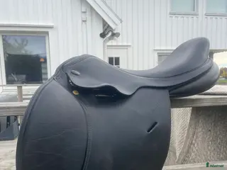 Sadlar hästutrustning Santa Cruz Celine 17” i Hamburgsund - Annons 12