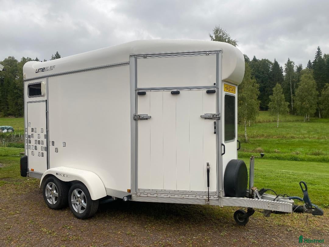 Hästtransporter  fordon & transport till salu: Umesläp B50 2013 - Annons 3