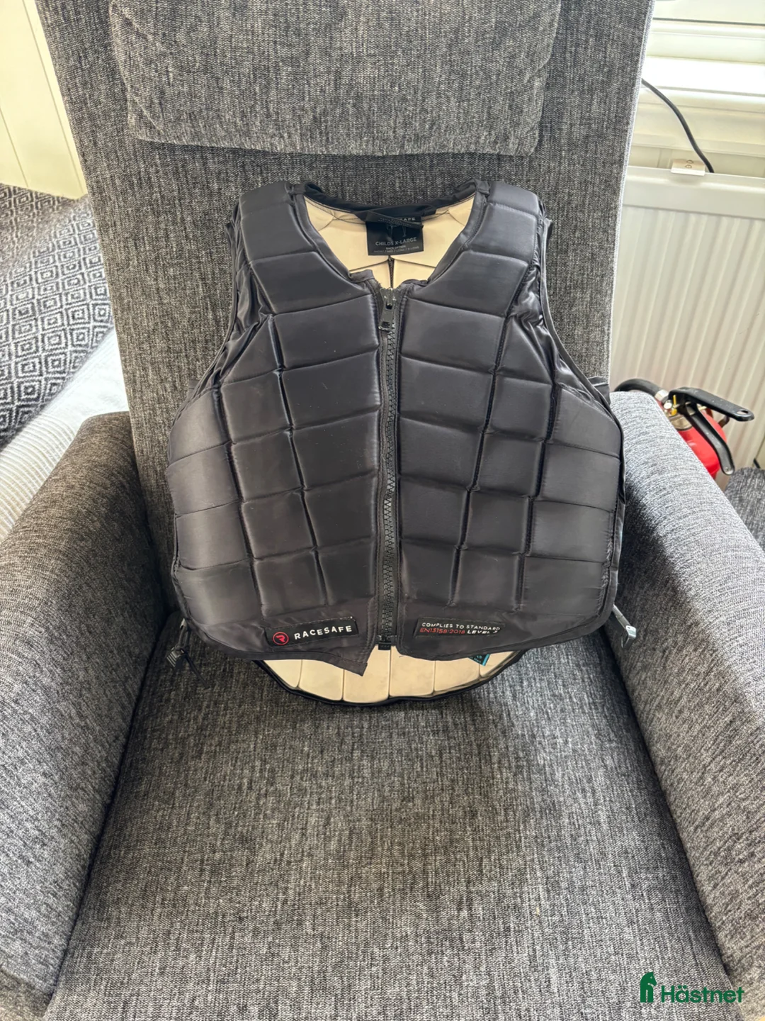 Säkerhetsvästar ryttarutrustning till salu: Ridväst i Timrå - Annons 1