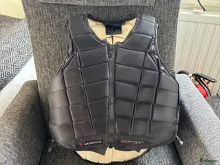 Säkerhetsvästar ryttarutrustning till salu: Ridväst - Annons 4