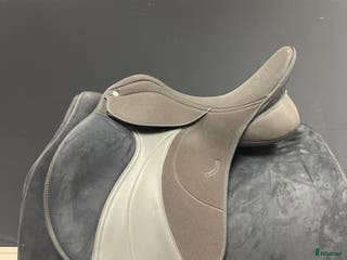 Sadlar hästutrustning till salu: Oanvänd Wintec Lite hoppsadel i Borlänge - Annons 5