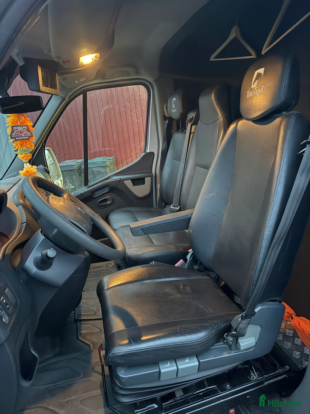 Hästlastbilar  fordon & transport till salu: B korts hästlastbil med hög lastvikt i Blentarp - Annons 3