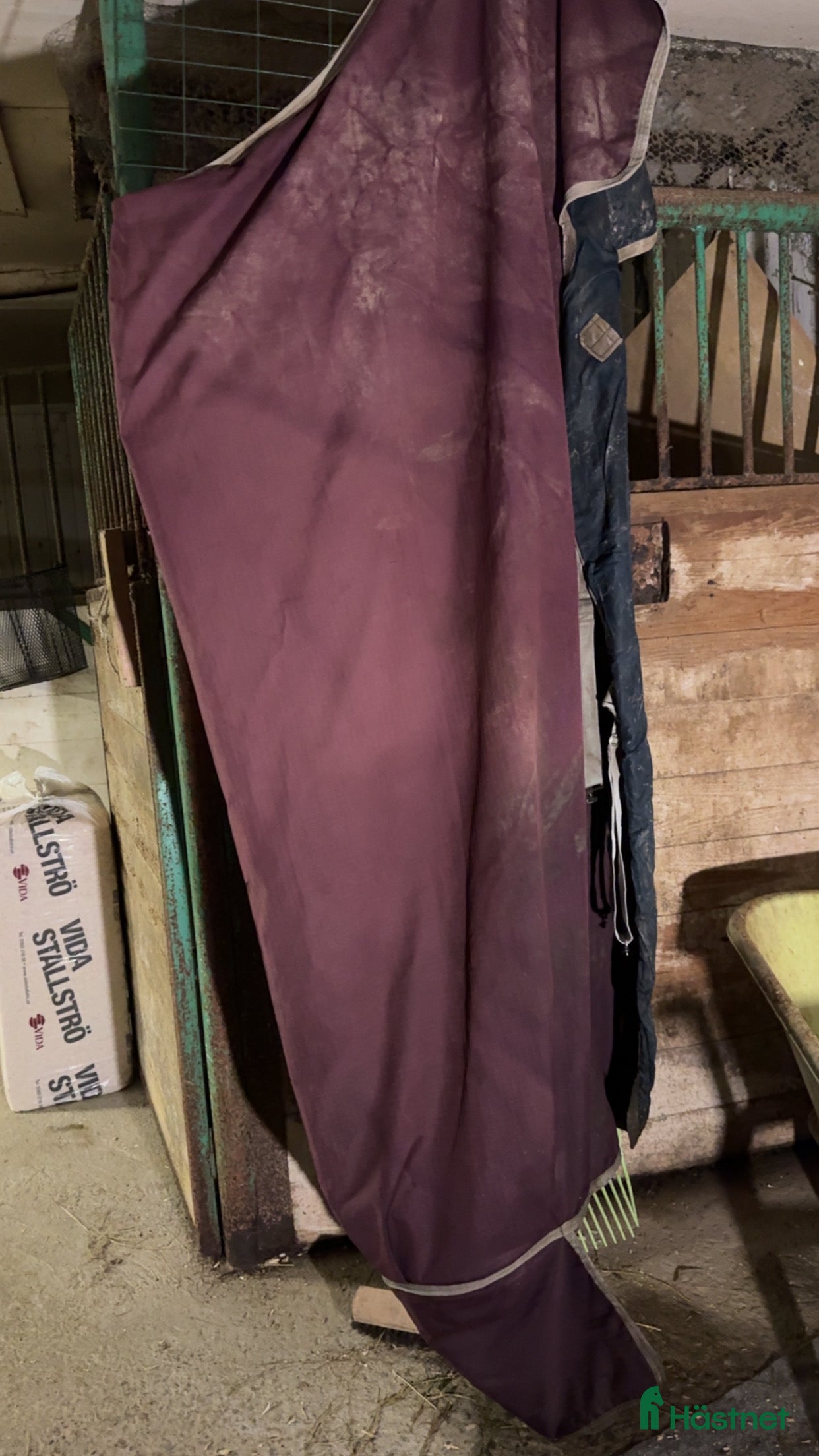 Täcken hästutrustning Amigo täcke med hals - Annons 6