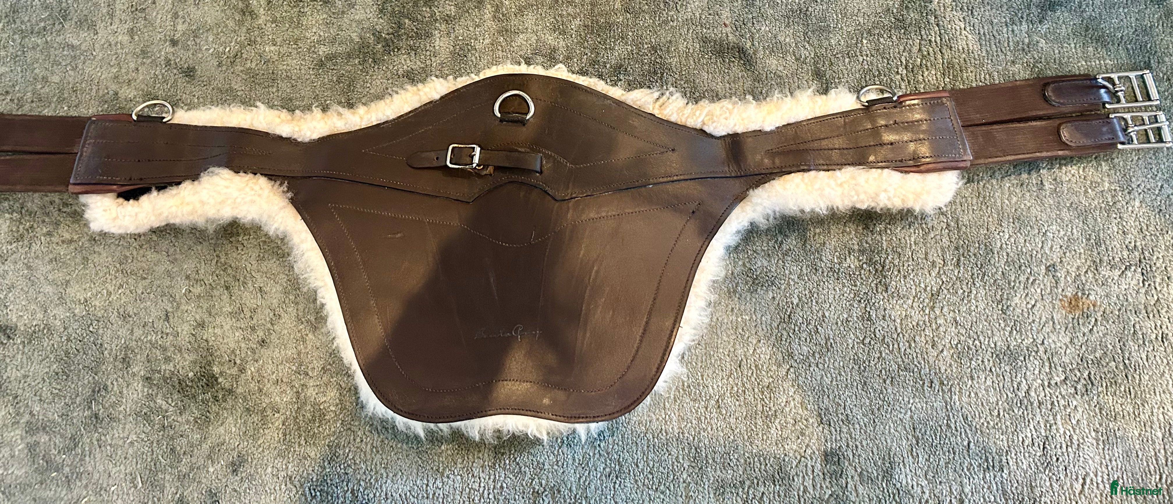 Sadeltillbehör hästutrustning till salu: Magplatta Santa Cruz  i Sandviken - Annons 22