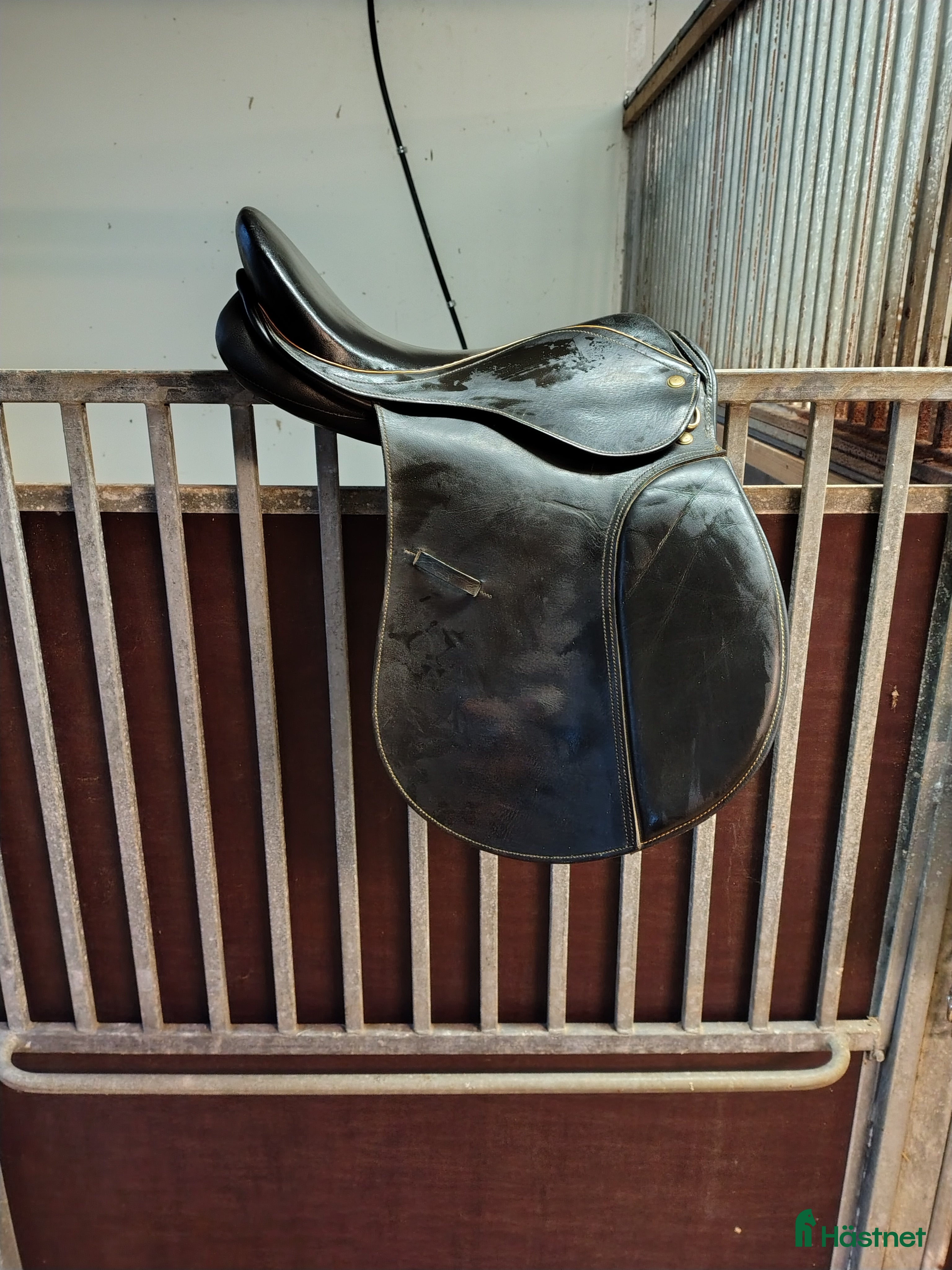 Sadlar hästutrustning till salu: Svart allroundsadel  i Gamleby - Annons 21