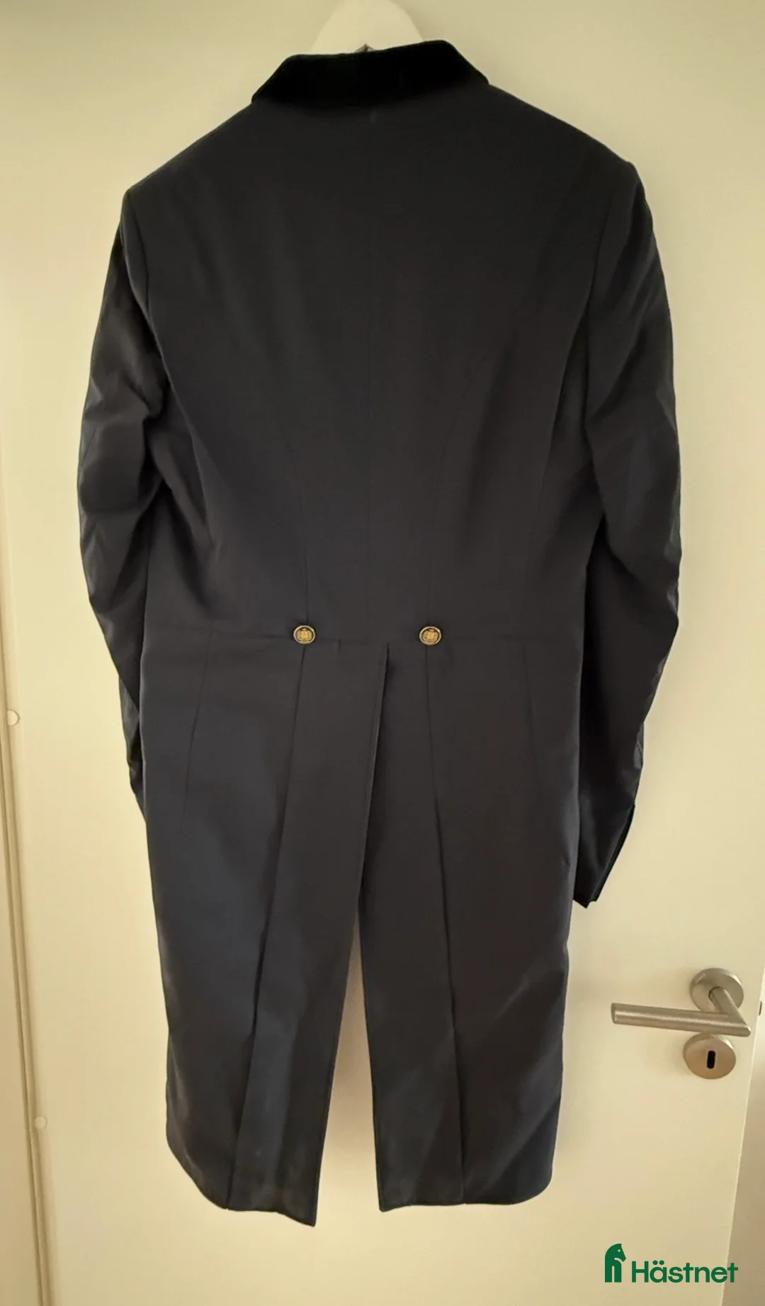 Jackor & Kavajer ryttarutrustning till salu: Kingsland Frack, Manfredi Kavaj  - Annons 2