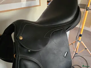 Sadlar hästutrustning till salu: PESSOA GENX ELITE i Fellingsbro - Annons 3