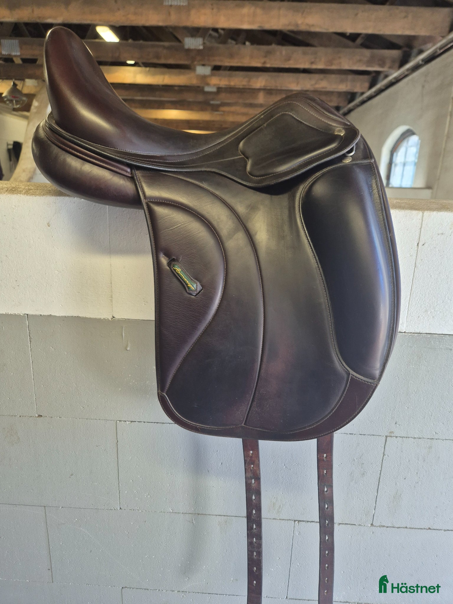 Sadlar hästutrustning Väldigt fin Dressyrsadel - Annons 16