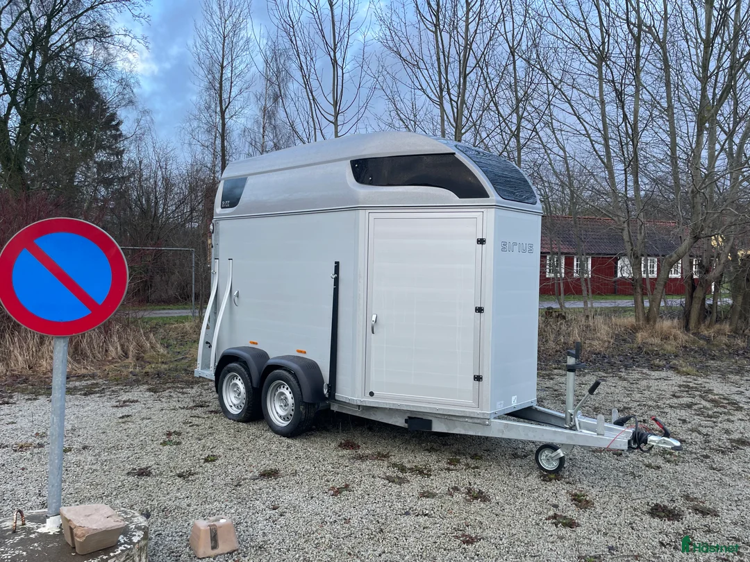 Hästtransporter  fordon & transport till salu: Slitstark och marknadens stabilaste konstruktion. i Flyinge - Annons 2