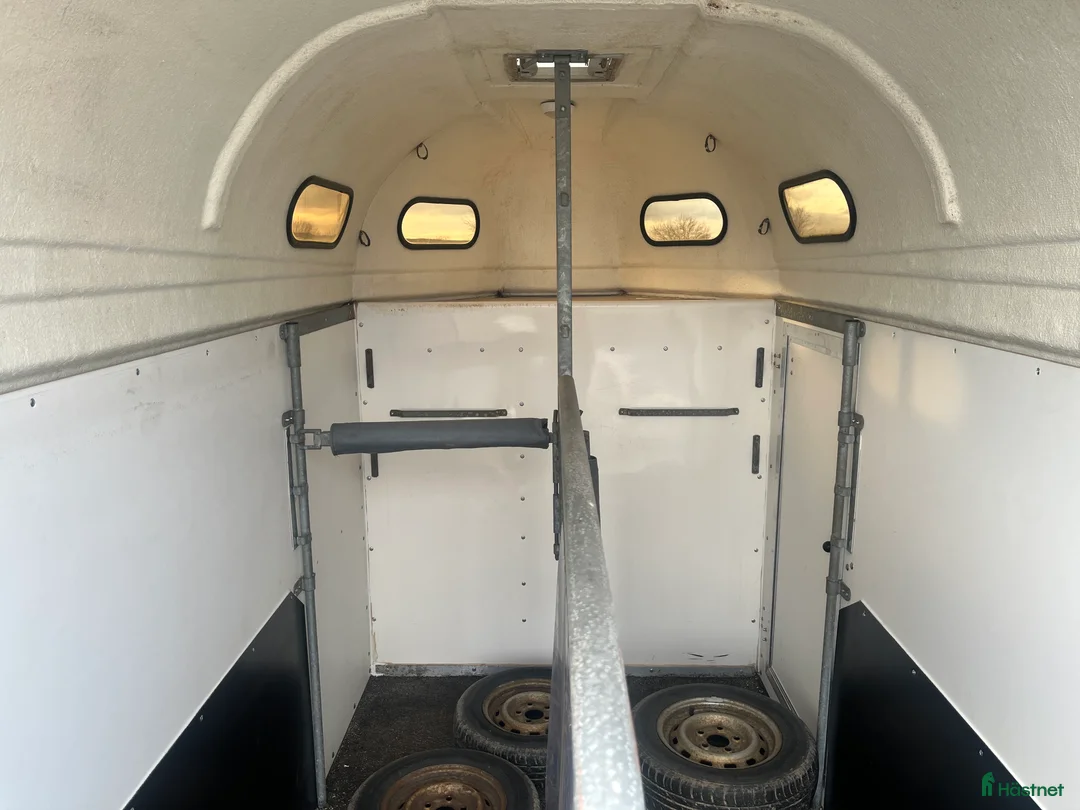 Hästtransporter  fordon & transport till salu: Boj Bravo 220SEH Renoverad med momsavdrag  i Klippan - Annons 9