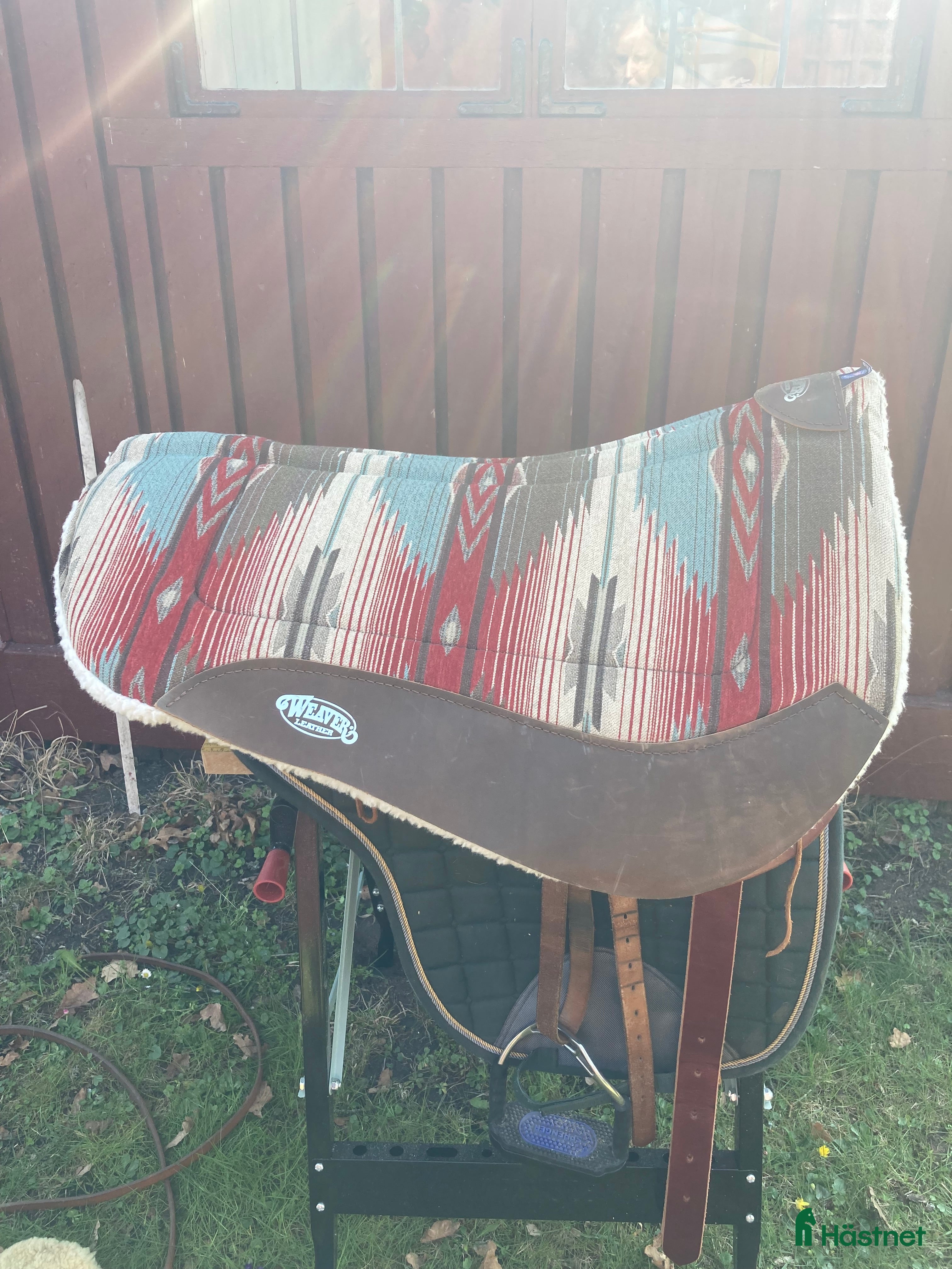 Schabrak &amp; Vojlockar hästutrustning till salu: Jättefin westerpad lite använd  i Nacka - Annons 1