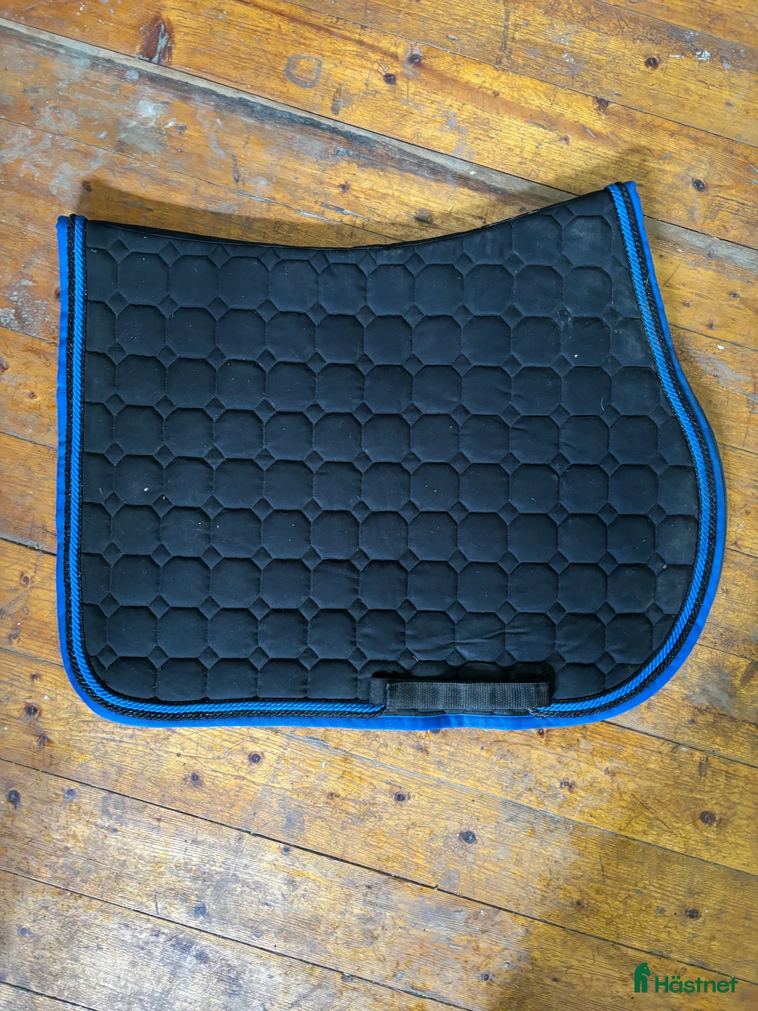 Schabrak & Vojlockar hästutrustning till salu: Fint Equiline schabrak! - Annons 2