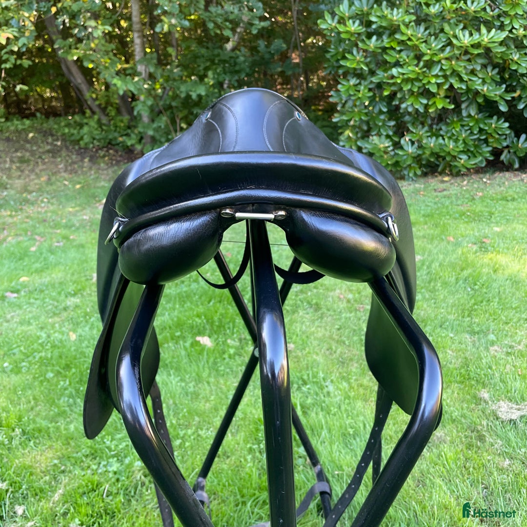 Sadlar hästutrustning till salu: Stubben elegant islandssadel i Perstorp - Annons 5