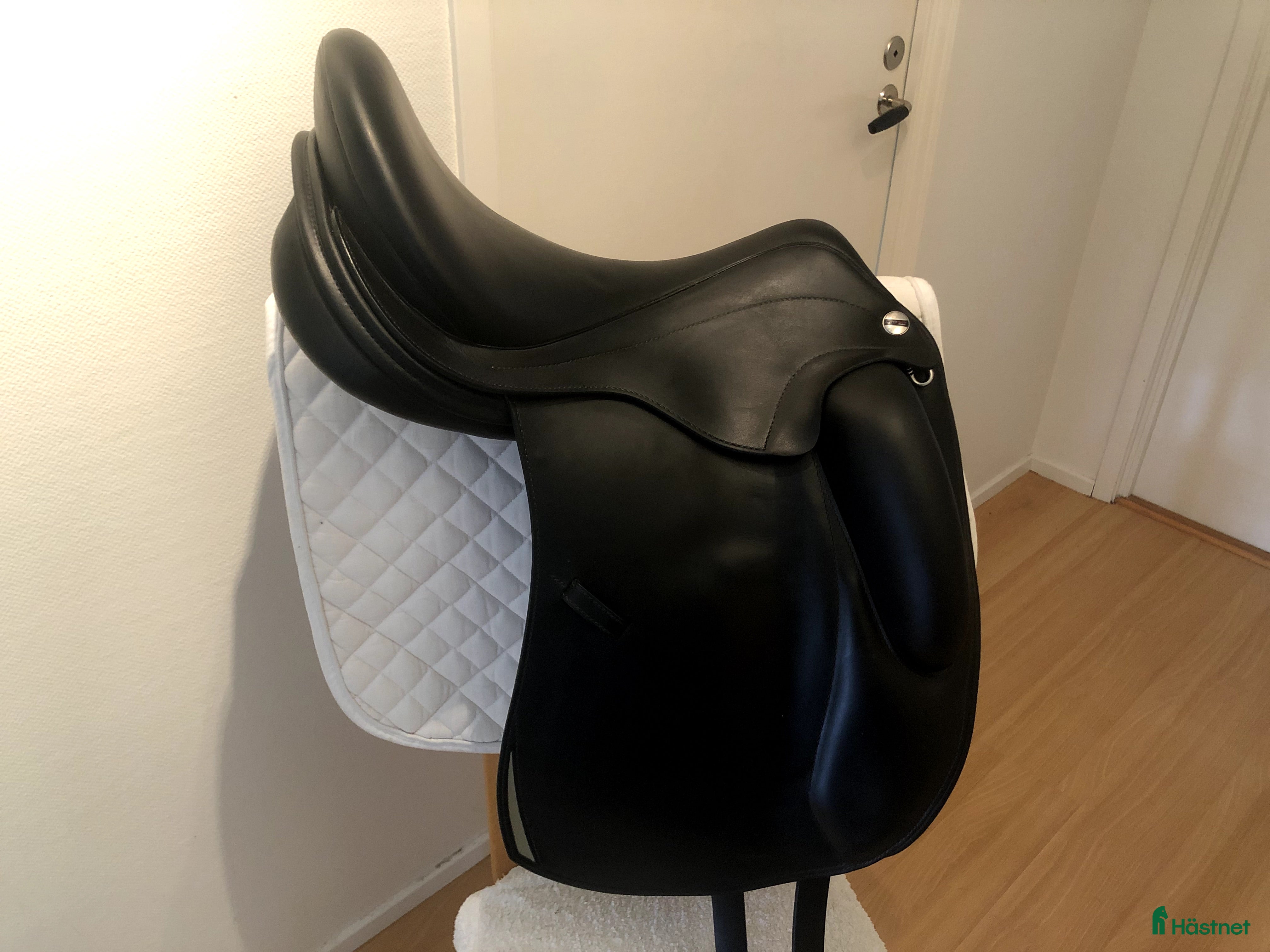 Sadlar hästutrustning Erreplus Freestyle dressyrsadel 17-31 i Landvetter - Annons 1