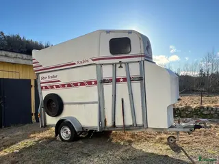 Hästtransporter fordon & transport till salu: Star Rubin med fronturlastning och sadelkammare - Annons 4