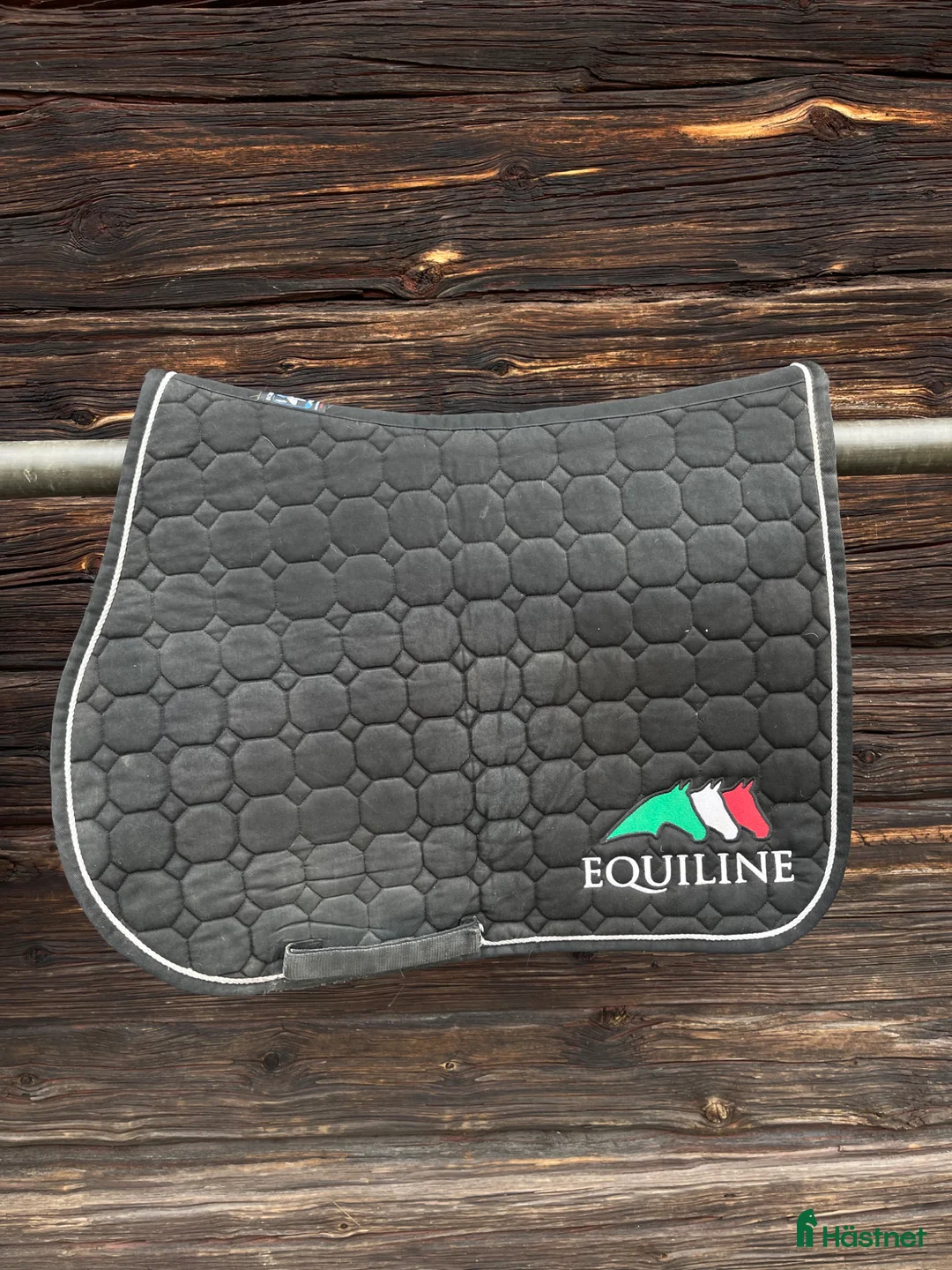 Schabrak & Vojlockar hästutrustning till salu: Märkes schabrak säljes  - Annons 2