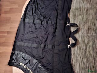 Täcken hästutrustning till salu: Back on track täcke i Örebro - Annons 3