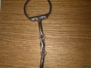 Bett hästutrustning till salu: Bombers utan lockup i Säve - Annons 4