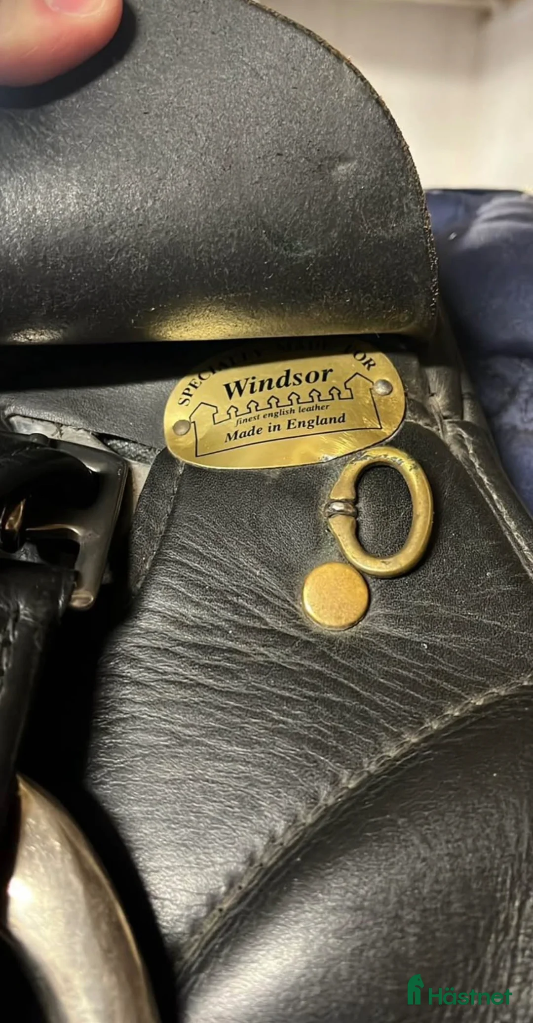 Sadlar hästutrustning till salu: Dressyr sadel i märket Windsor. i Strängnäs - Annons 2