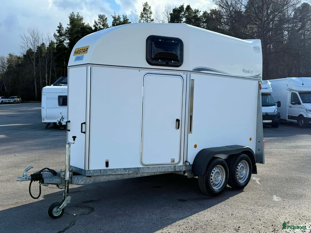 Hästtransporter  fordon & transport till salu: Royal XT FWA11U – sulkyfästen, oanvänd! - Annons 2