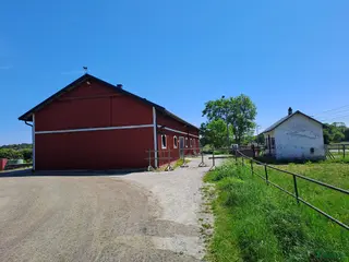 stallplats 2 lediga stallplatser - Önsta stallet - Annons 3