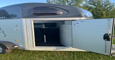 Hästtransporter  fordon & transport till salu i Hjälteby - Annons 9