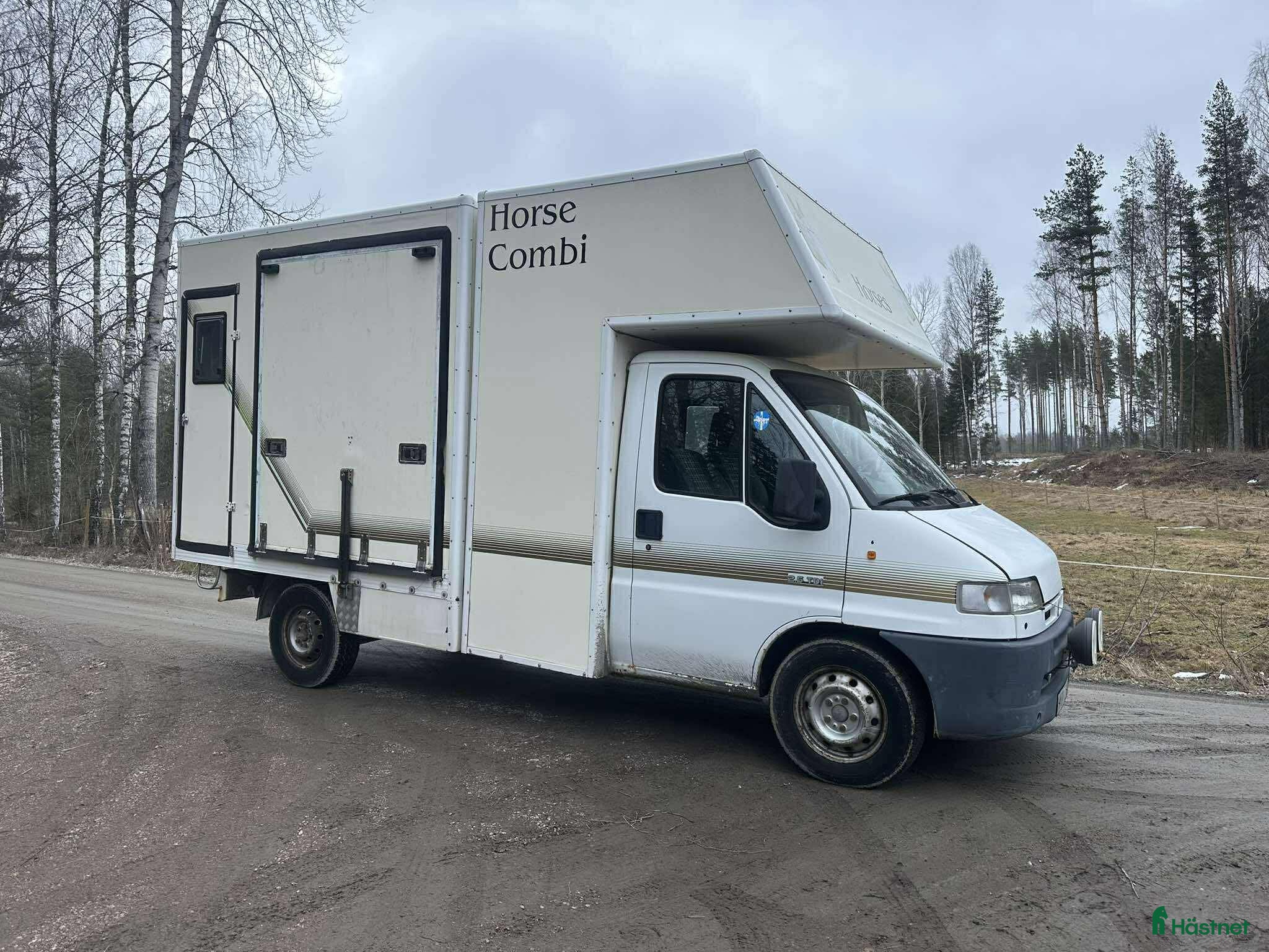 Hästlastbilar  fordon & transport till salu: Mkt fin hästlastbil med bodel  - Annons 15