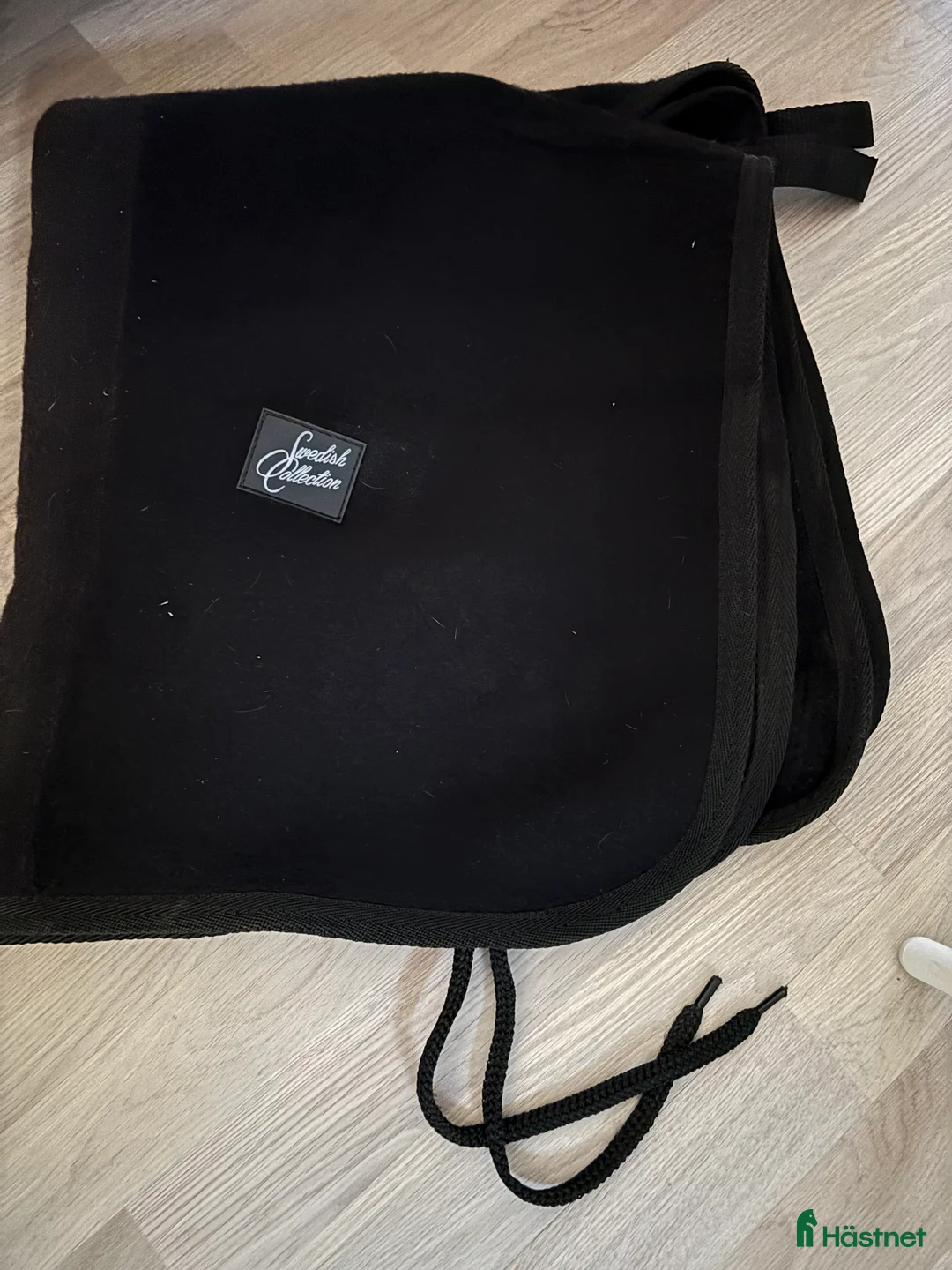 Täcken hästutrustning till salu: Ull ländtäcke  i Huskvarna - Annons 1