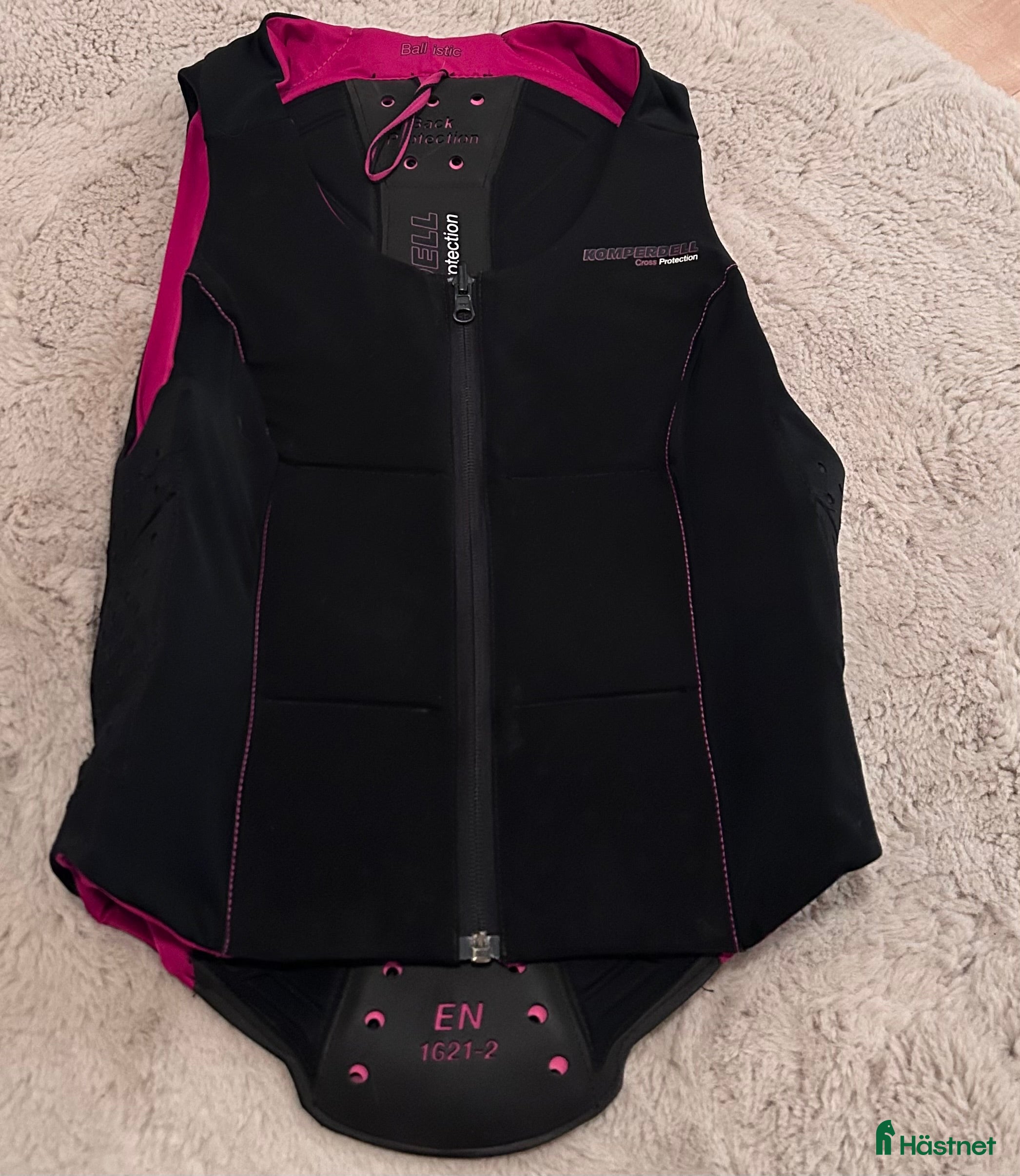 Säkerhetsvästar ryttarutrustning till salu: Komperdell Ballistic Ryggskydd - Annons 2