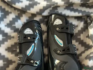 Benskydd hästutrustning Svarta veredus senskydd - Annons 13