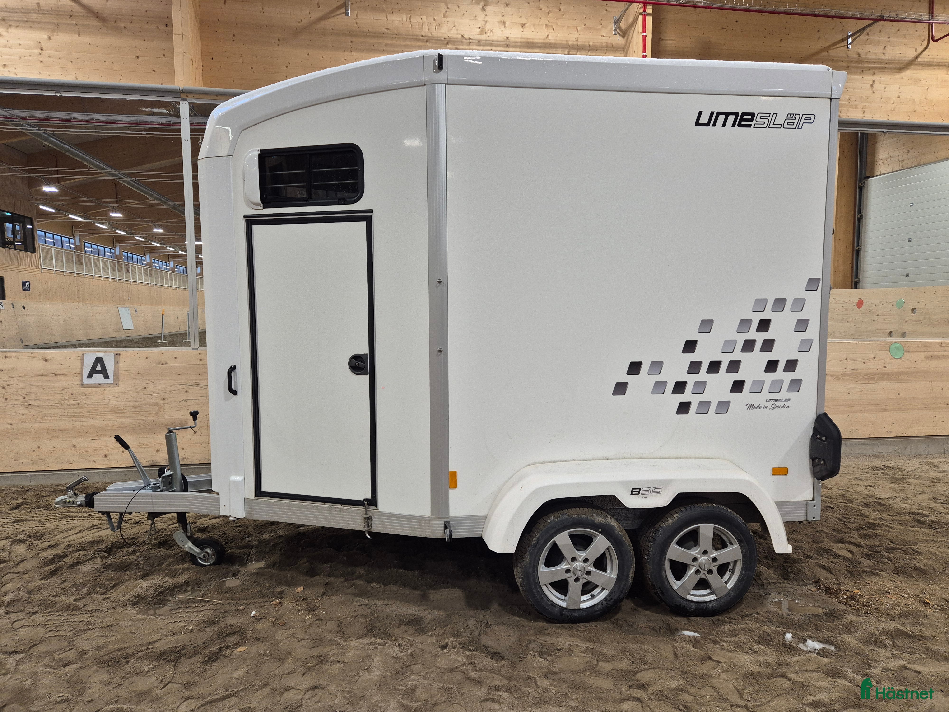 Hästtransporter  fordon & transport till salu: Umesläp B35 - Annons 2