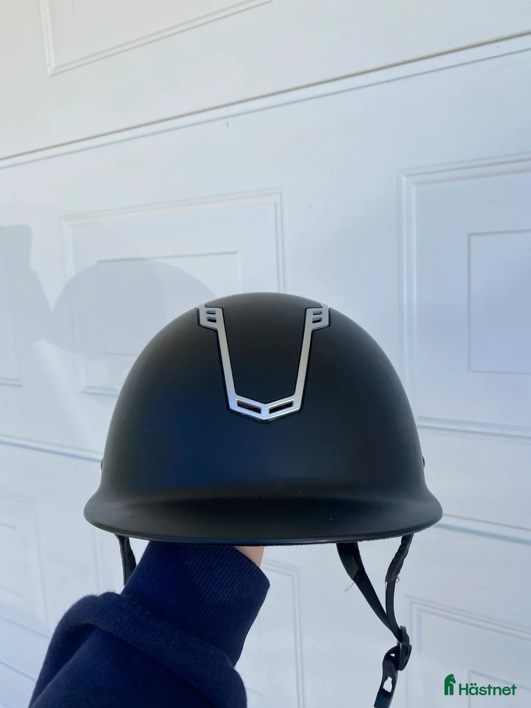 Hjälmar ryttarutrustning till salu: Ridhjälm Philly mips svart 🌸🥰 - Annons 1