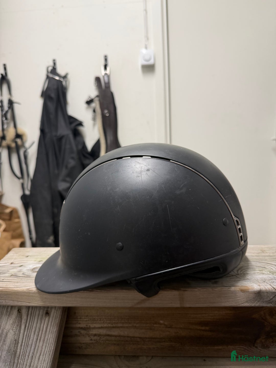 Hjälmar ryttarutrustning till salu: Samshield hjälm  i Eskilstuna - Annons 3