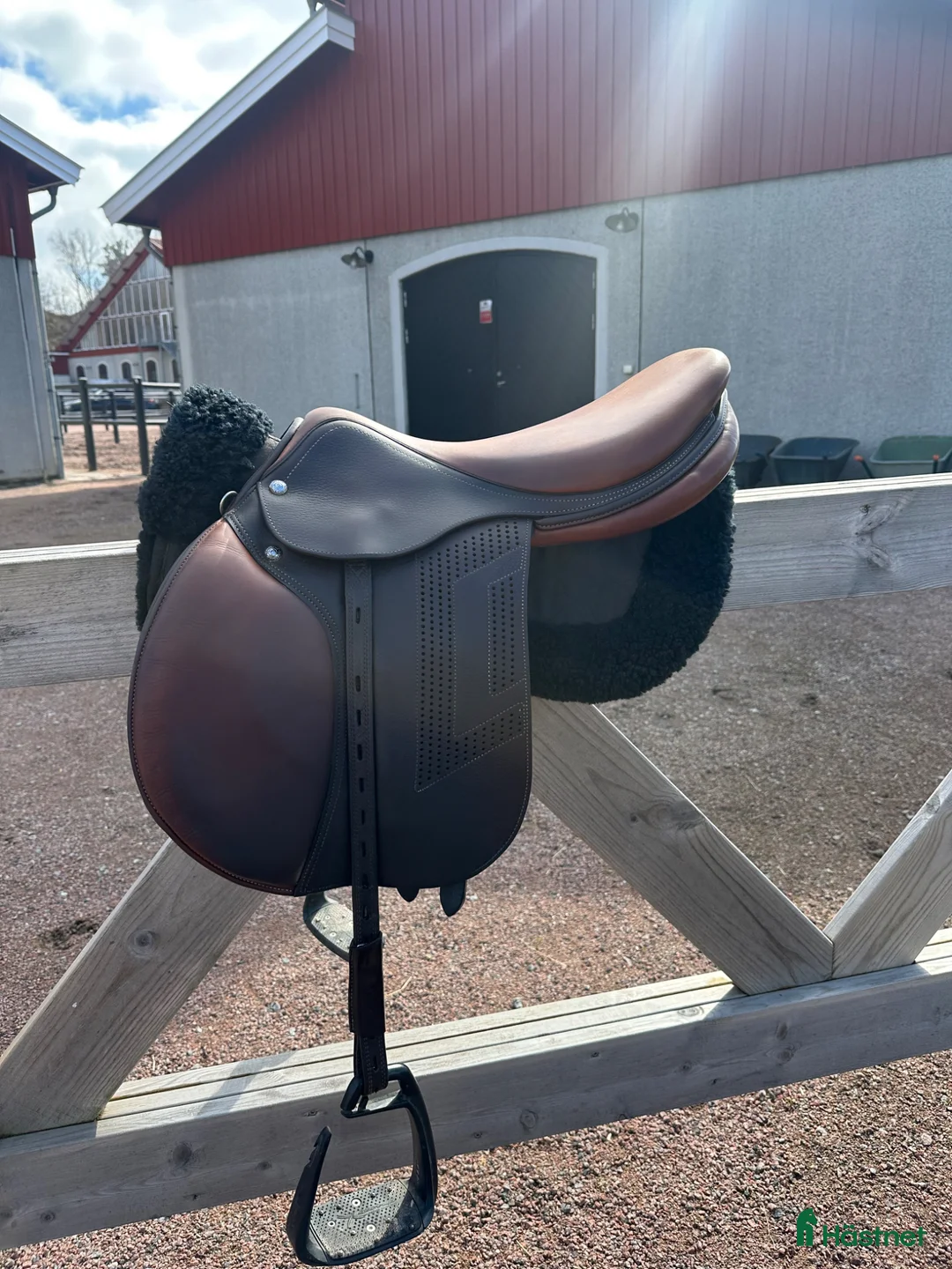 Sadlar hästutrustning till salu: Renaissance Bhoof - Annons 1