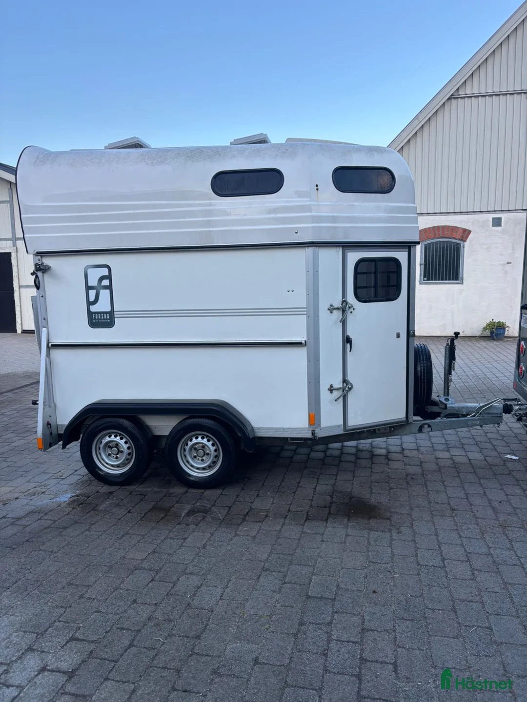 Hästtransporter  fordon & transport till salu: Forzab hästtransport  - Annons 1