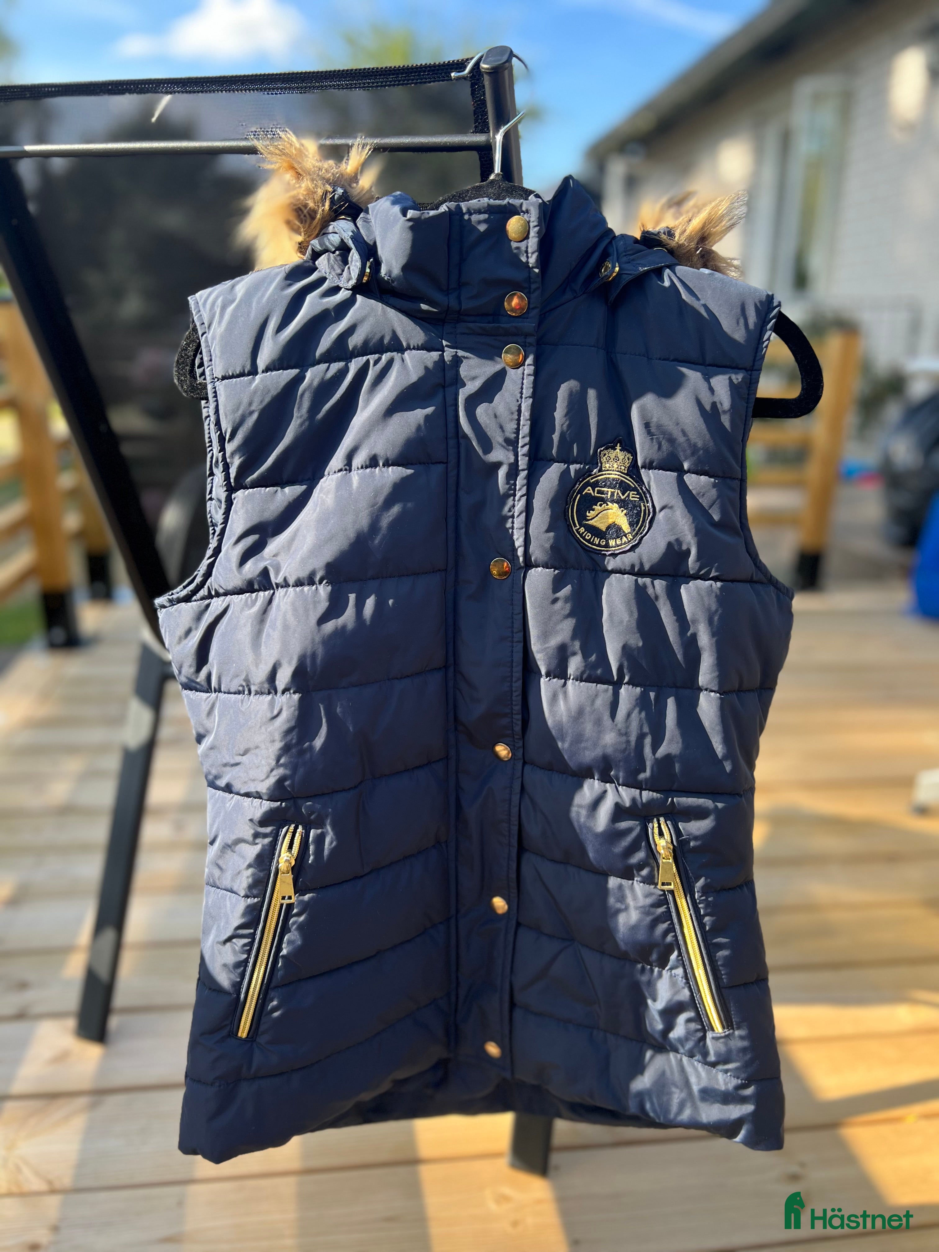 Övrigt Ridkläder ryttarutrustning till salu: Blå ridväst i Kristdala - Annons 6