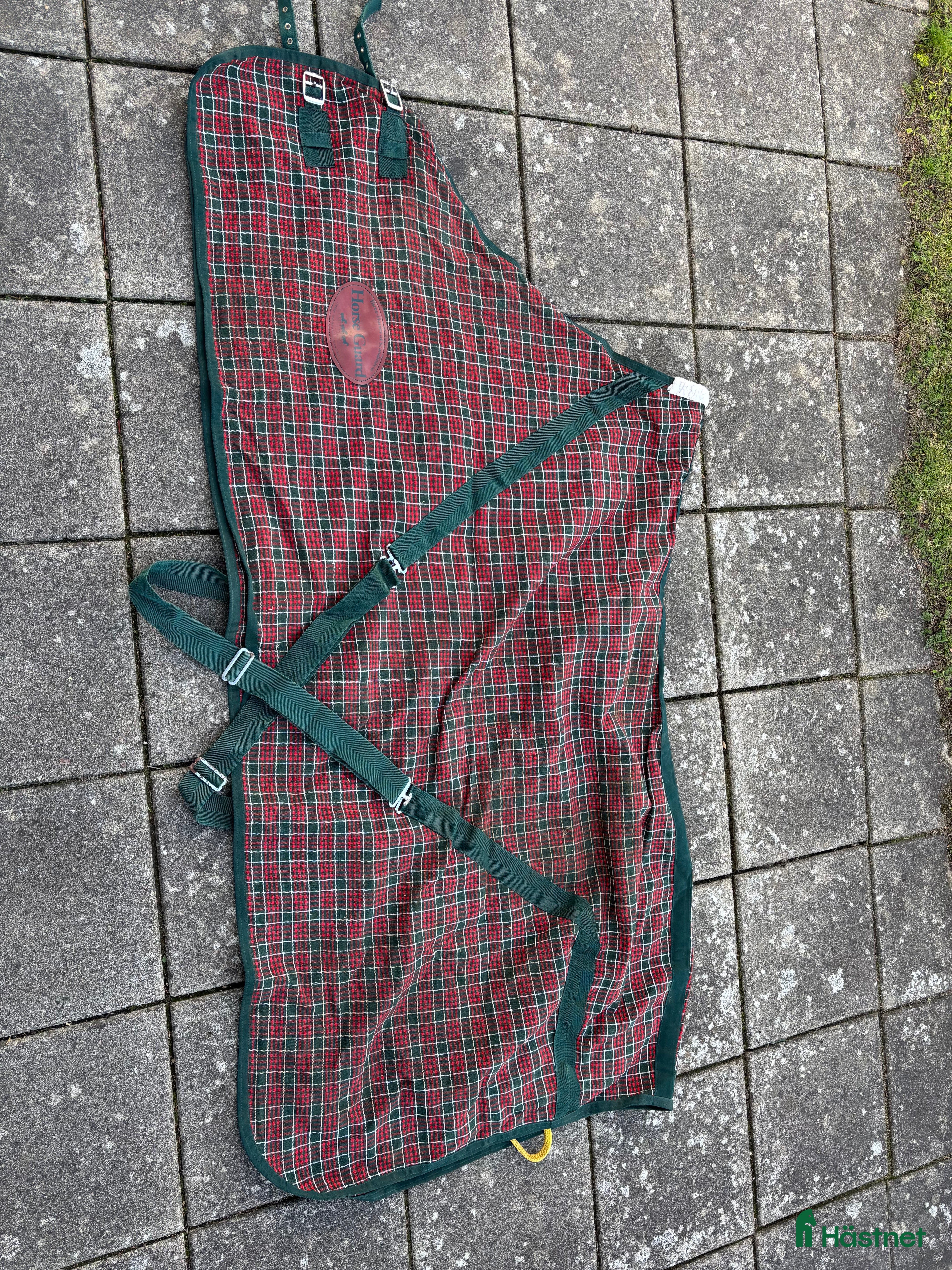 Täcken hästutrustning till salu: Stalltäcke  i Linghem - Annons 3