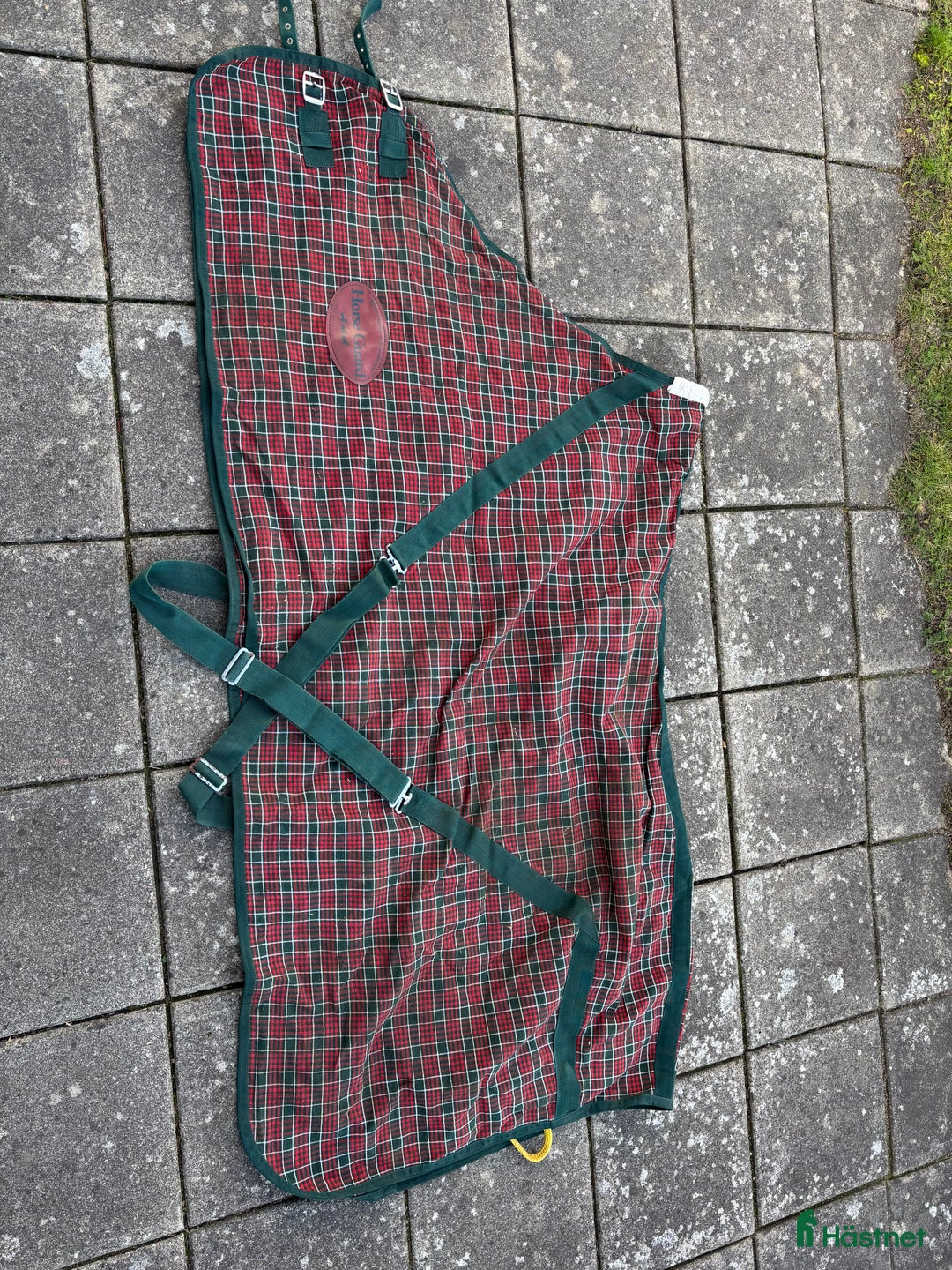 Täcken hästutrustning till salu: Stalltäcke  i Linghem - Annons 1