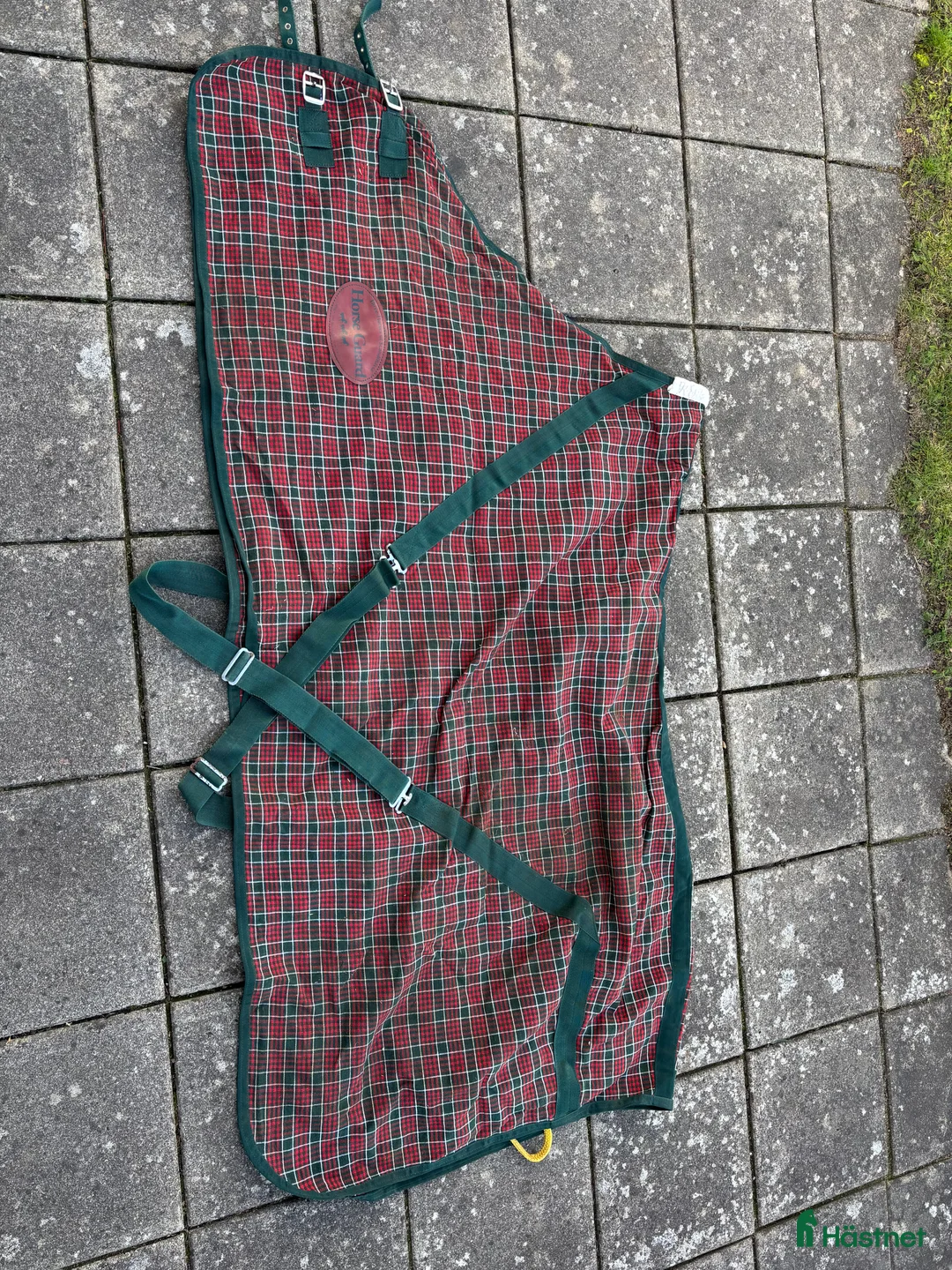 Täcken hästutrustning till salu: Stalltäcke  i Linghem - Annons 1