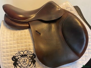 Sadlar hästutrustning till salu: Hoppsadel Herve Godignon i Uppsala - Annons 10