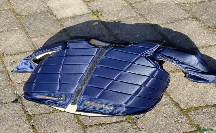 Säkerhetsvästar ryttarutrustning till salu i Uppsala - Annons 20