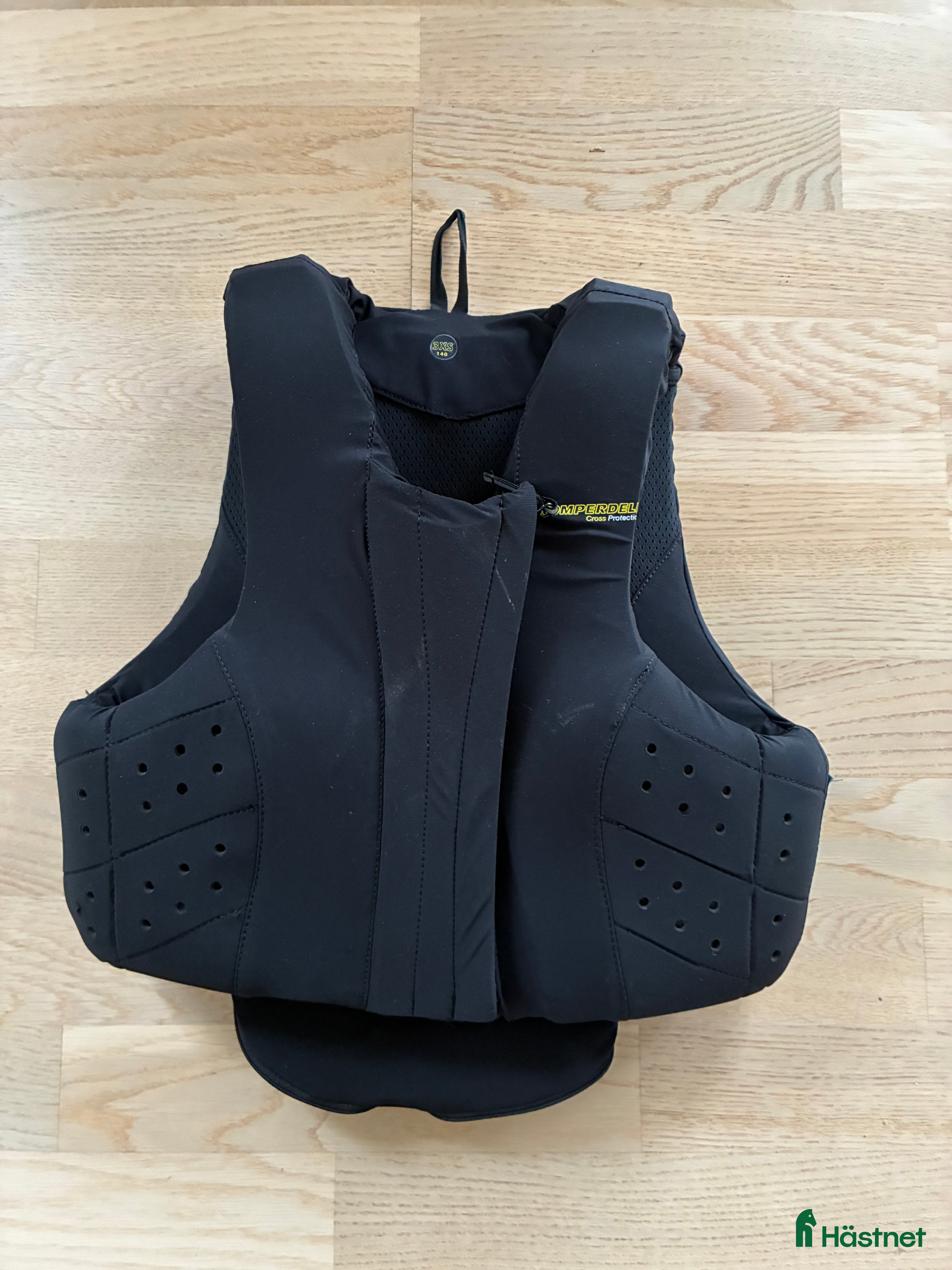 Säkerhetsvästar ryttarutrustning till salu: Säkerhetsväst barn XXXS i Uppsala - Annons 3