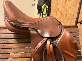 Sadlar hästutrustning Hoppsadel i Köping - Annons 2