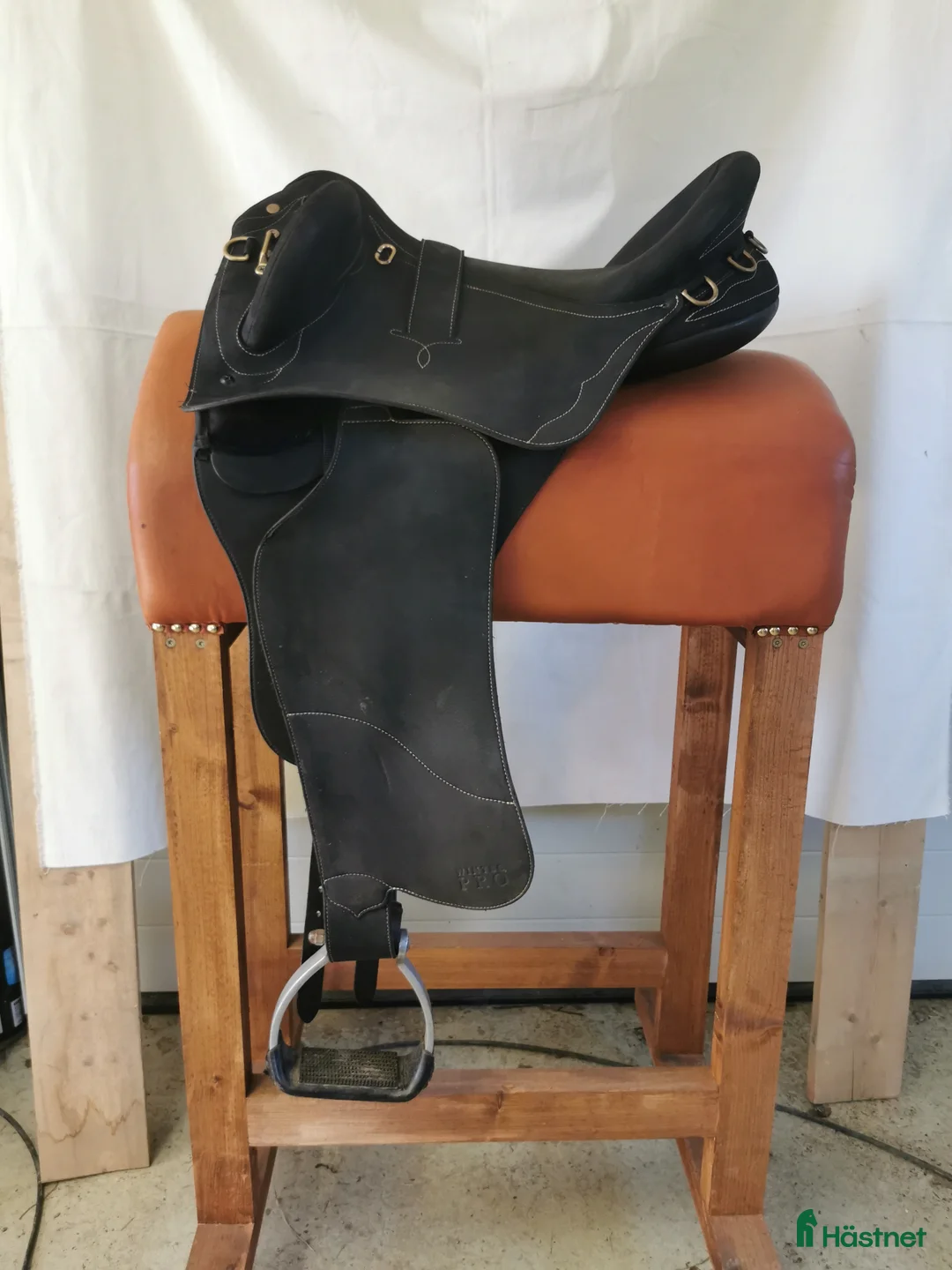 Sadlar hästutrustning till salu: Australian stocksaddle  - Annons 1