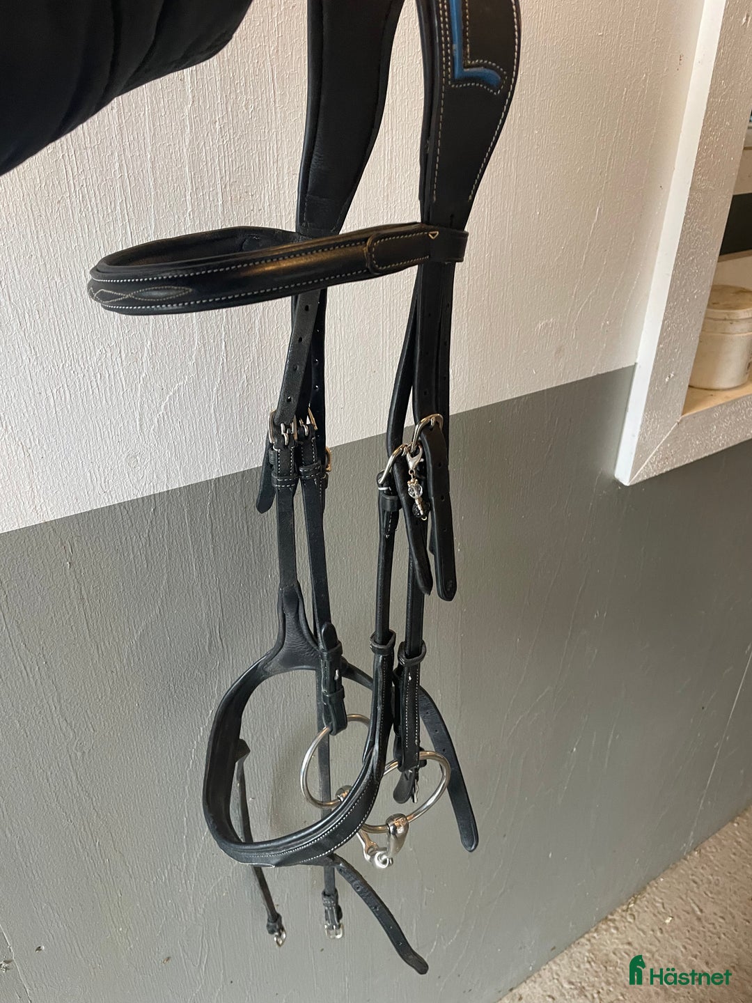 Träns hästutrustning till salu: Lippo träns svart i Alingsås - Annons 2