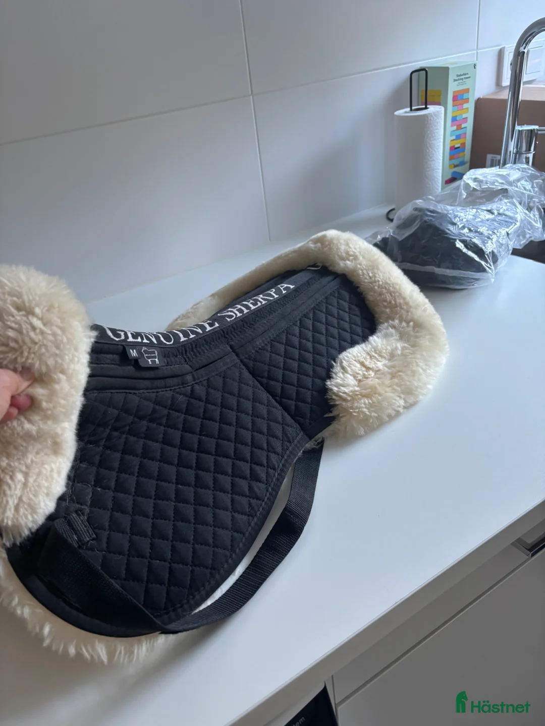 Övrig Hästutrustning hästutrustning till salu: Genuine Sherpa Sadelpad - Annons 1