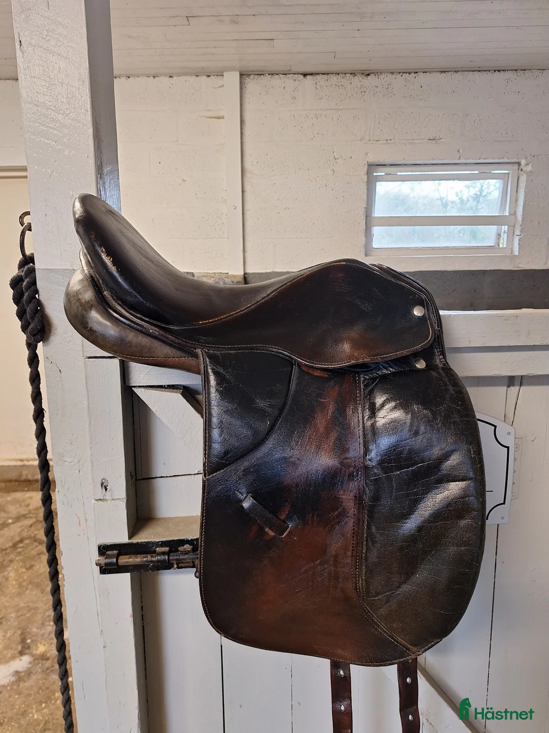 Sadlar hästutrustning till salu: Dressyrsadel till salu i Sturkö - Annons 1